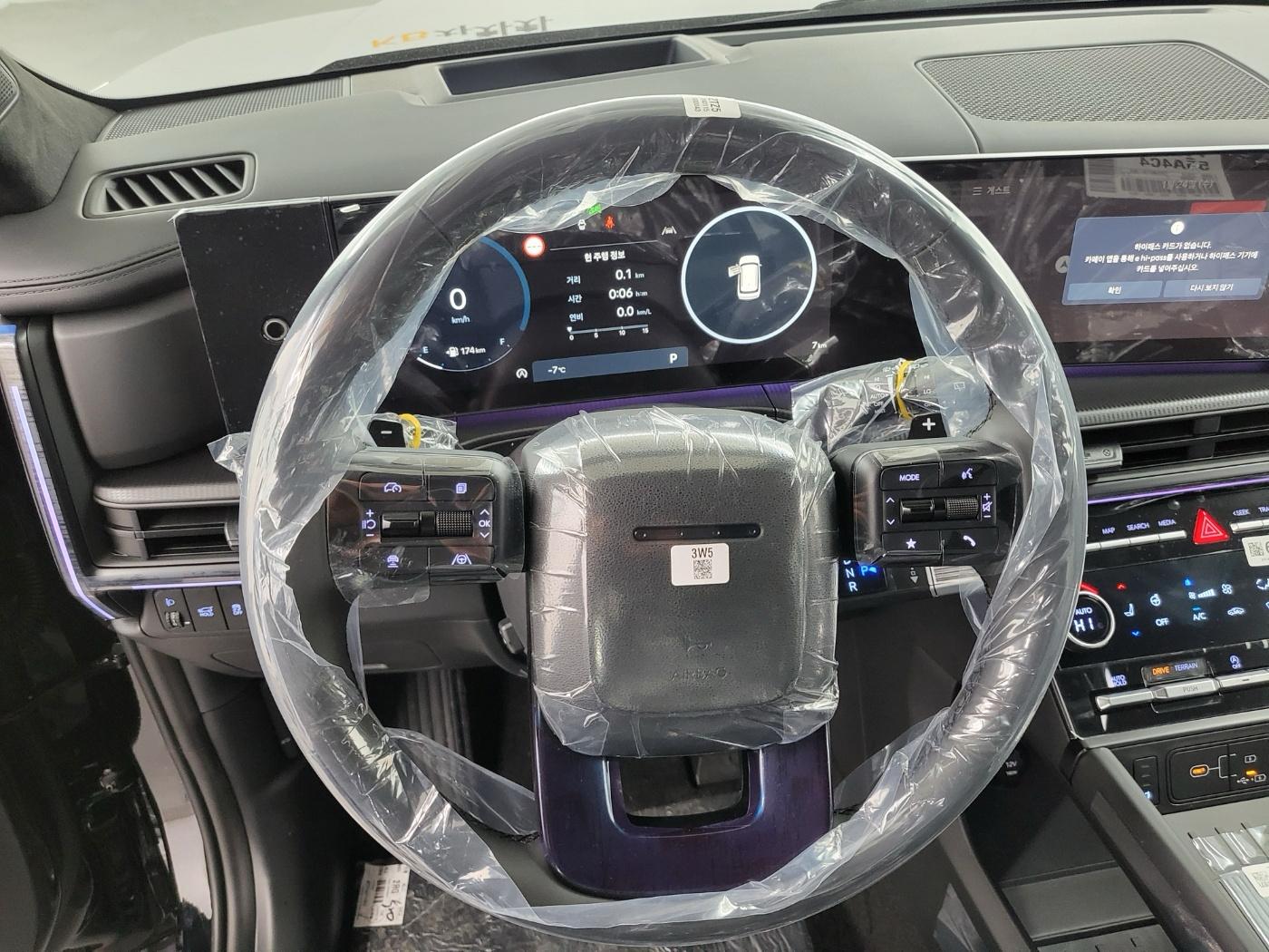 Hyundai Santa Fe 2.5T 4WD Petrol 2024 (18)