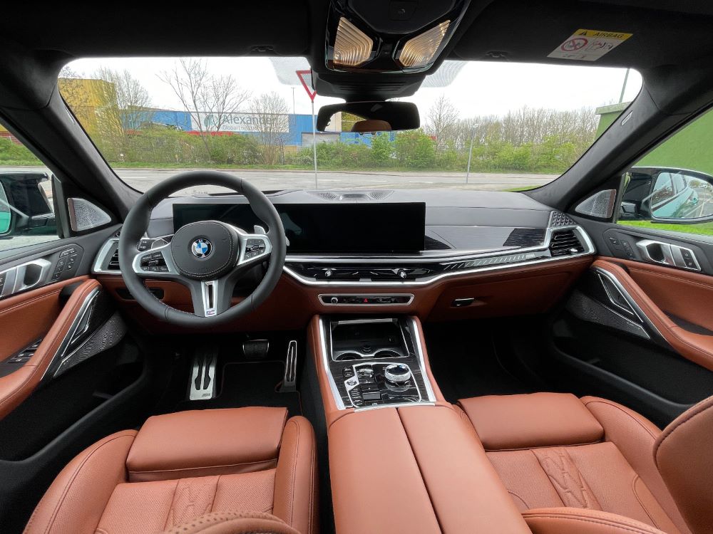BMW X6 M60i 2024 (12)