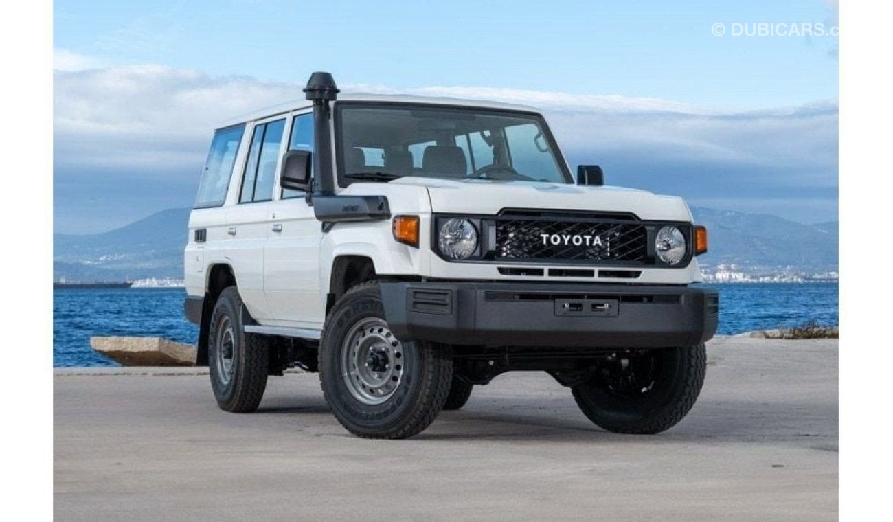 Toyota Land Cruiser 76 HT 5DRS 4.5L DIESEL 4WD 2024 (8)