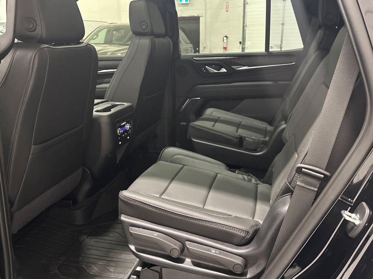 GMC Yukon Denali 2023 (9)