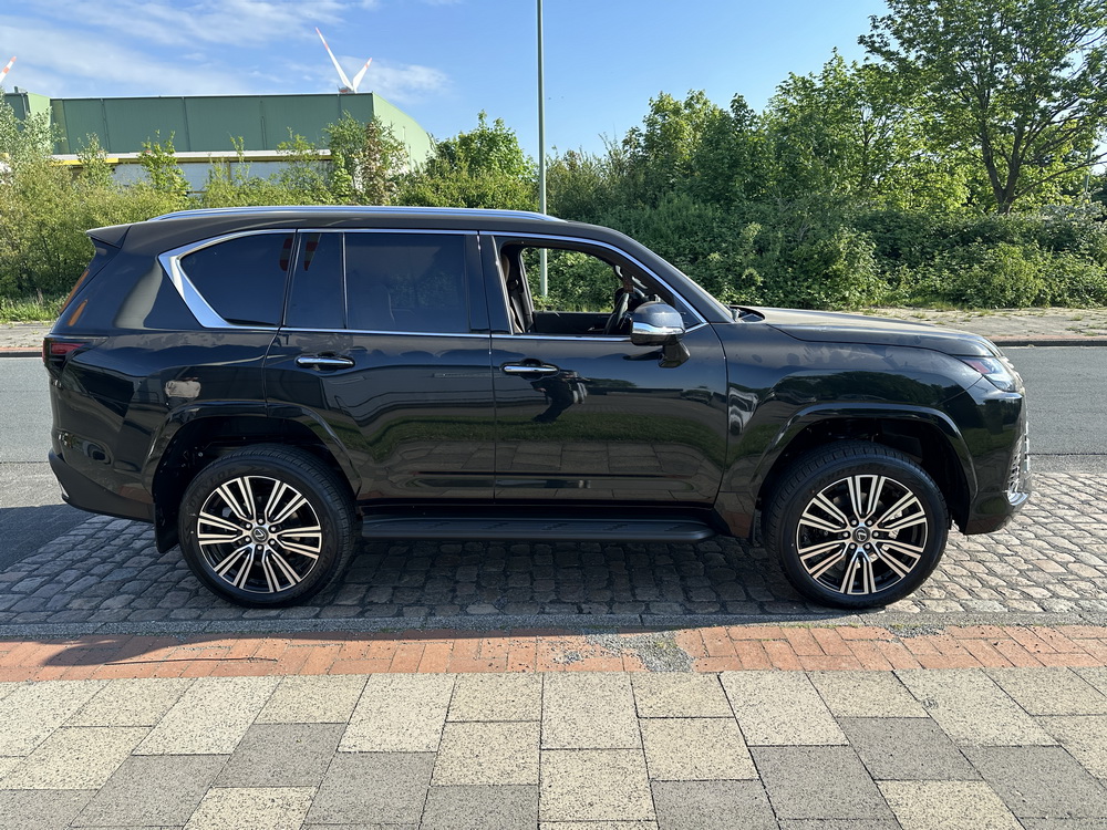 Lexus LX600 Luxury 3,5l 409HP 2024 (8)