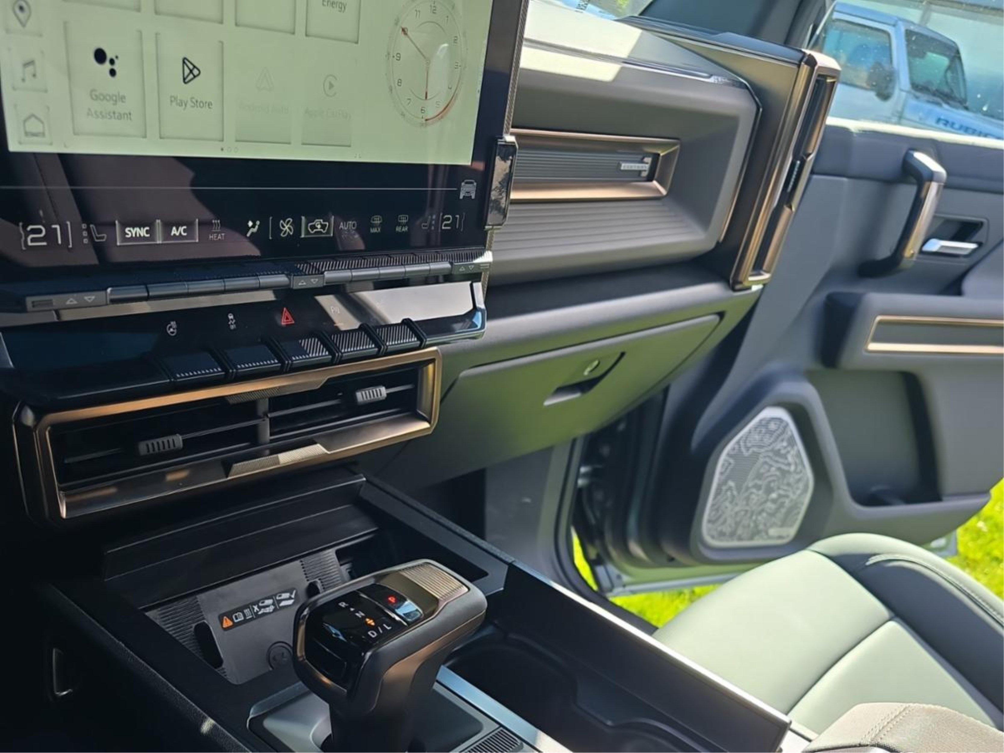 GMC Hummer SUV 3X 2024 (7)