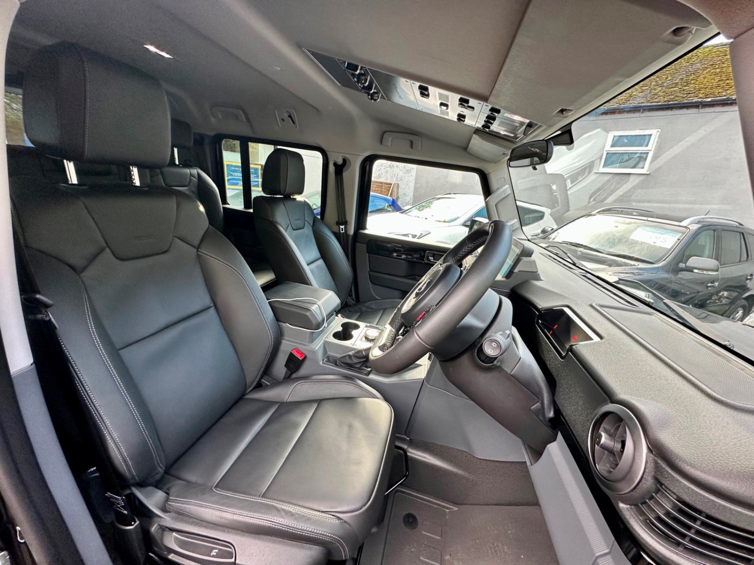 INEOS GRENADIER 2023 RHD (7)