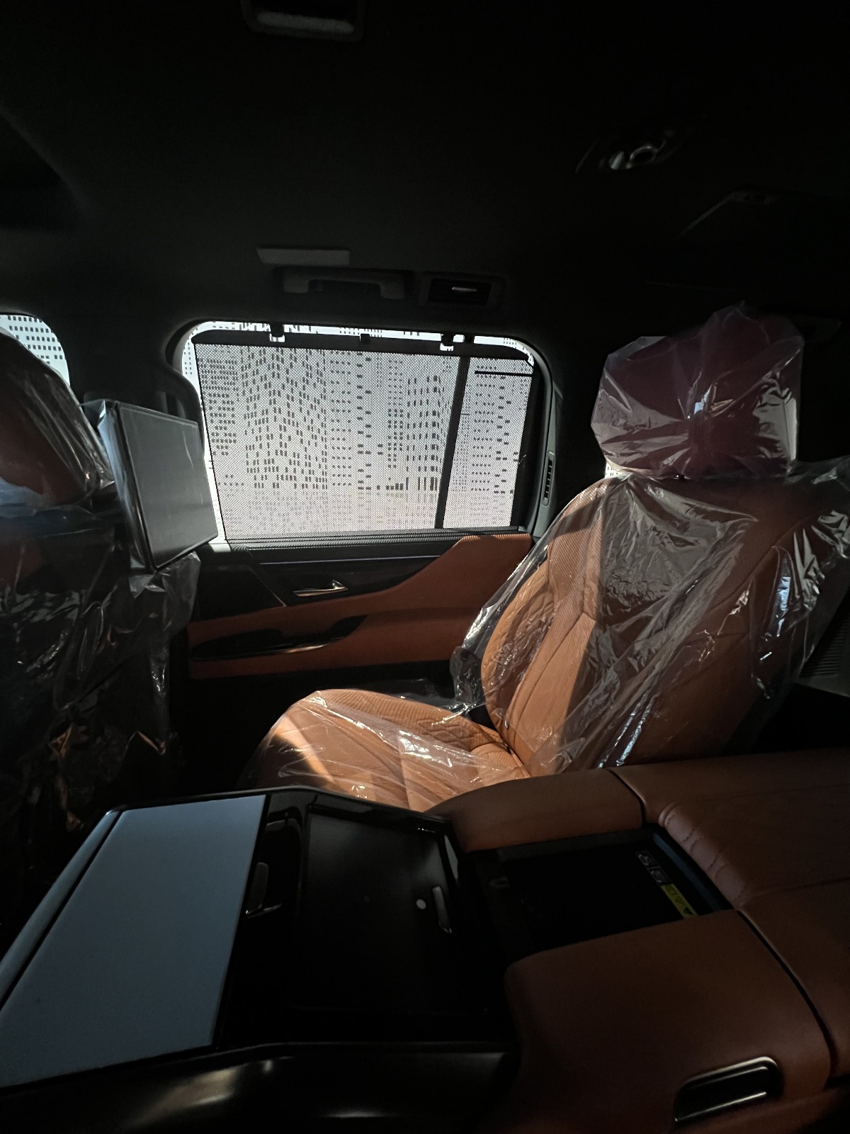 Lexus Lexus Lx600 VIP 4 Seater (7)