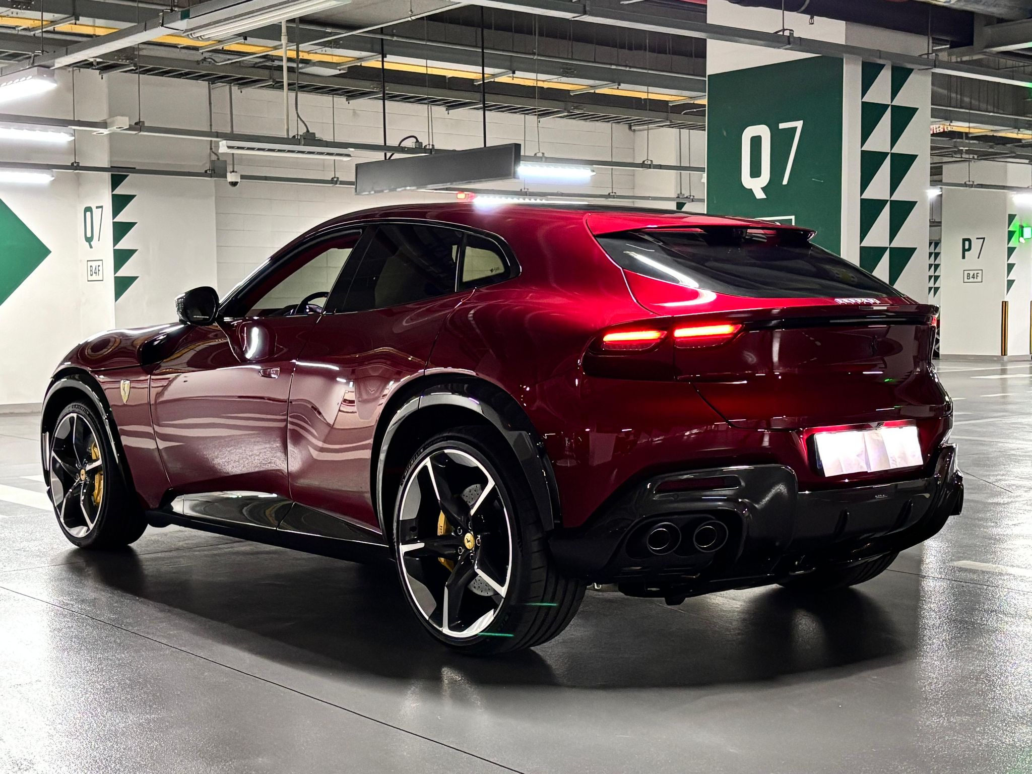 Ferrari Purosangue 2024 (7)