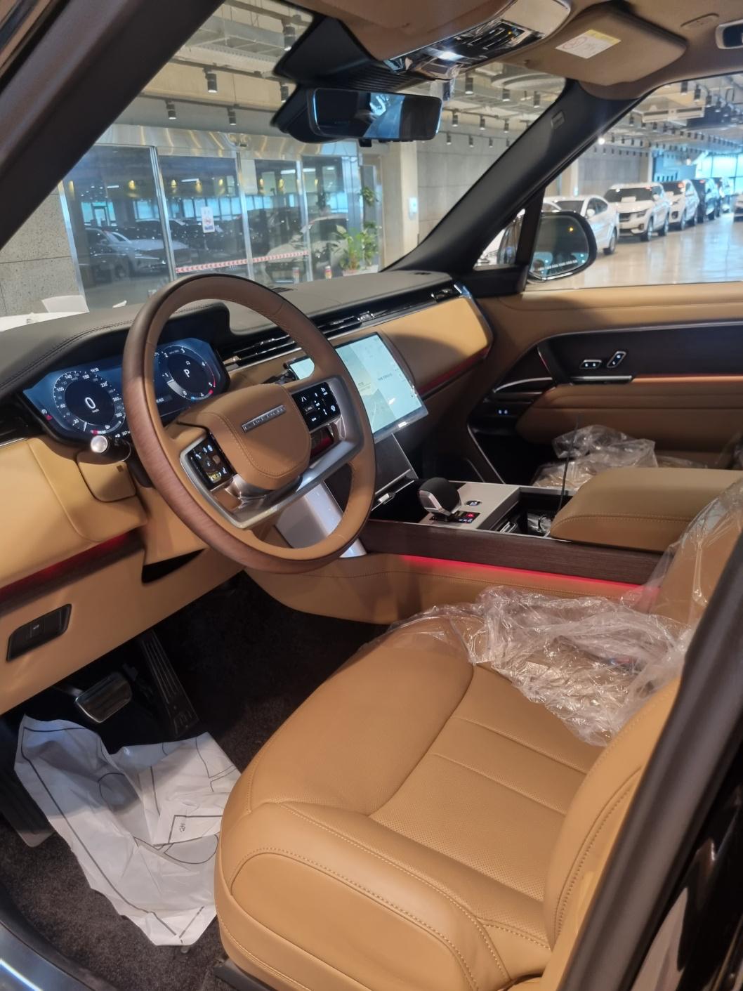 Range Rover D350 AB LWB 2025 (16)