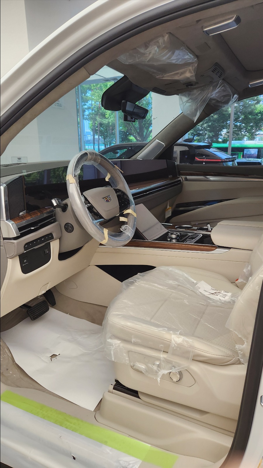Escalade ESV Short body 2025 (7)