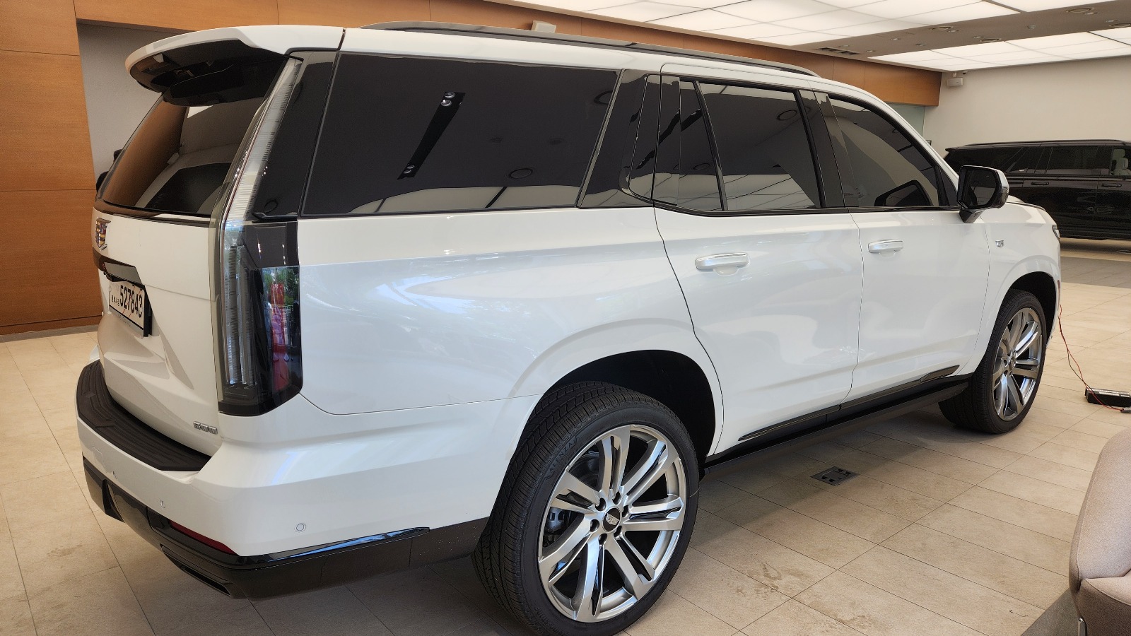 Escalade ESV Short body 2025 (8)