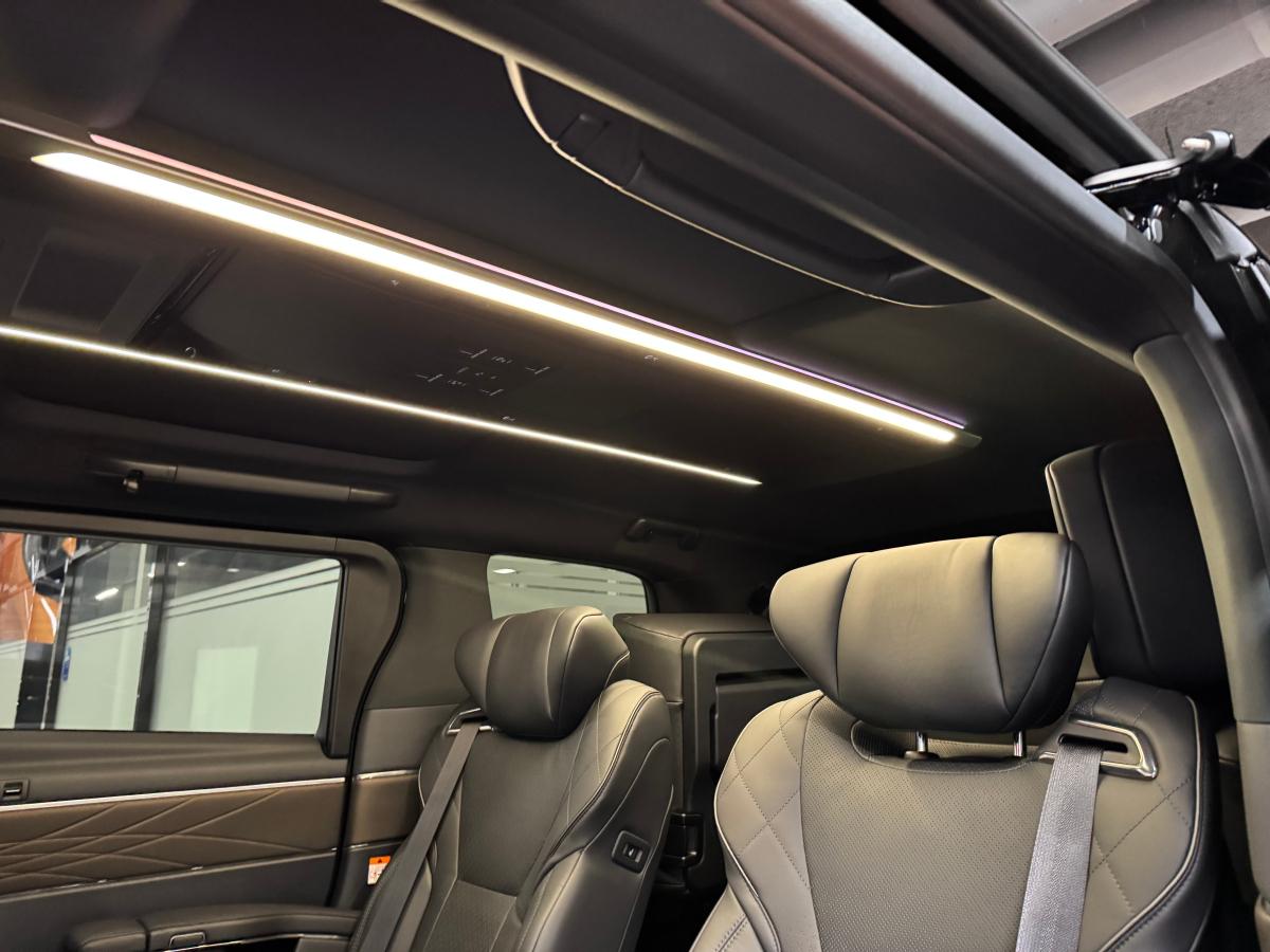 Toyota  Alphard New Car 2025 (7)