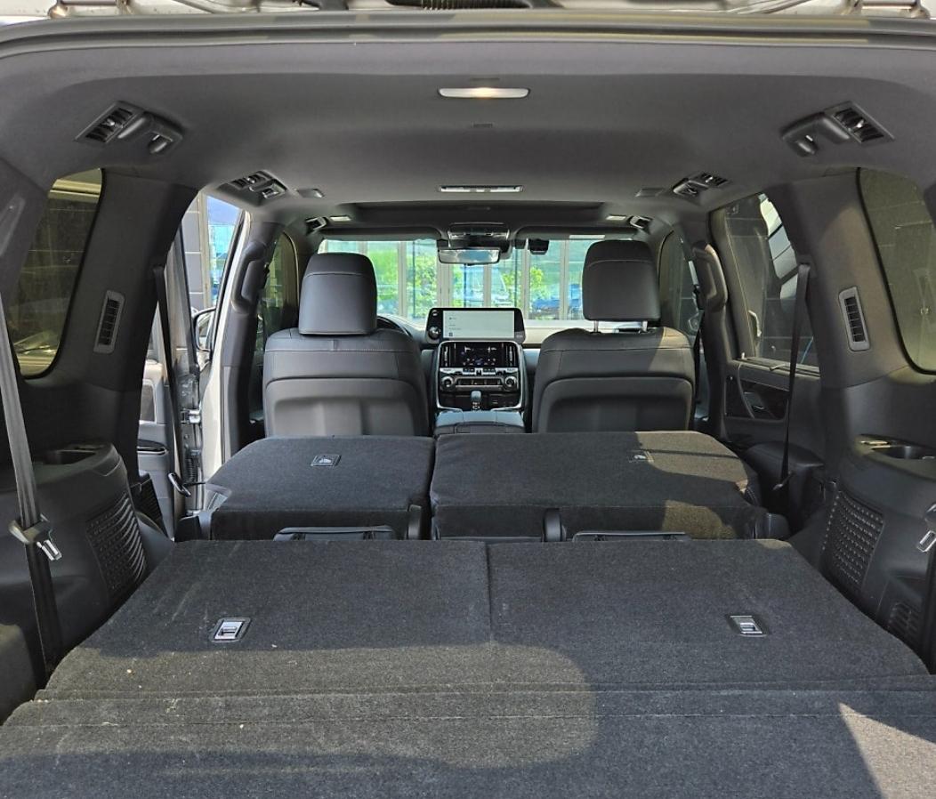 2025  Lexus LX700h 2025 (7)