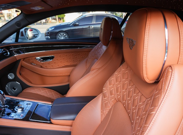 Bentley Continental 2021 (9)