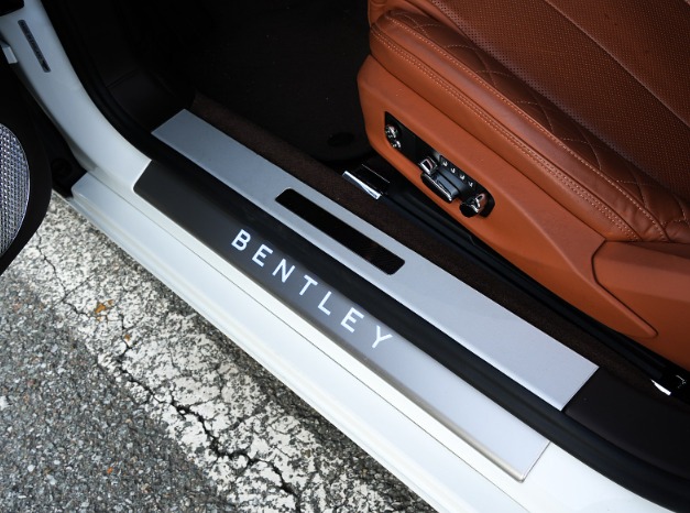 Bentley Continental 2021 (13)