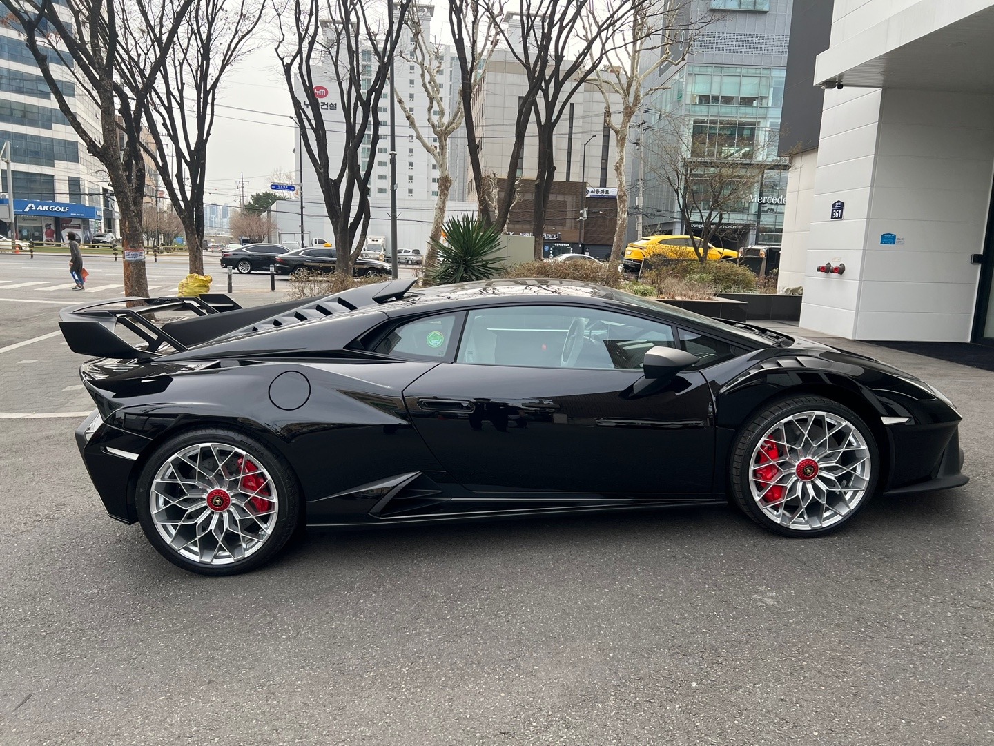 Lamborghini 2023 Huracan Sto 2023 (8)