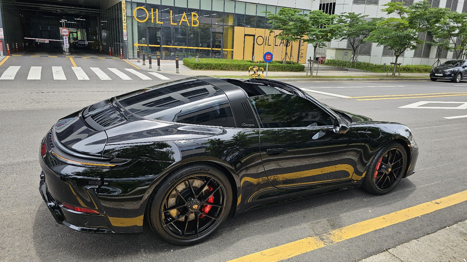 Porsche  992 Targa GTS 2025 (12)