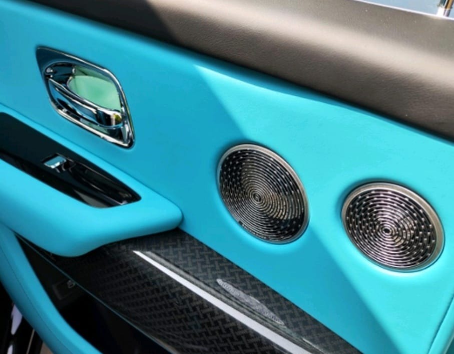 Rolls Royce Cullinan Black Badg 2023 (12)
