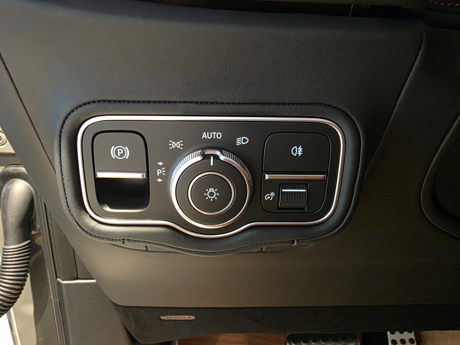 Mercedes Benz  G450 Manufactur 2025 (9)