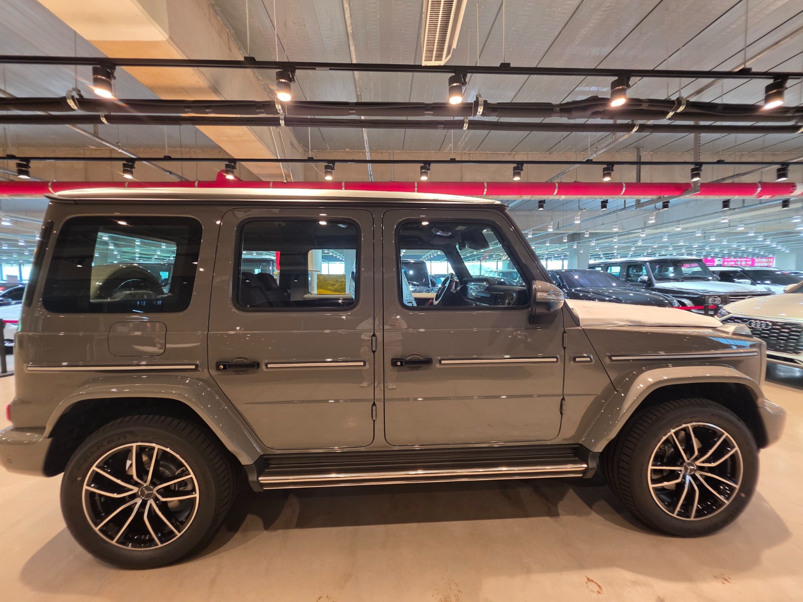 Mercedes Benz  G450 Manufactur 2025 (10)