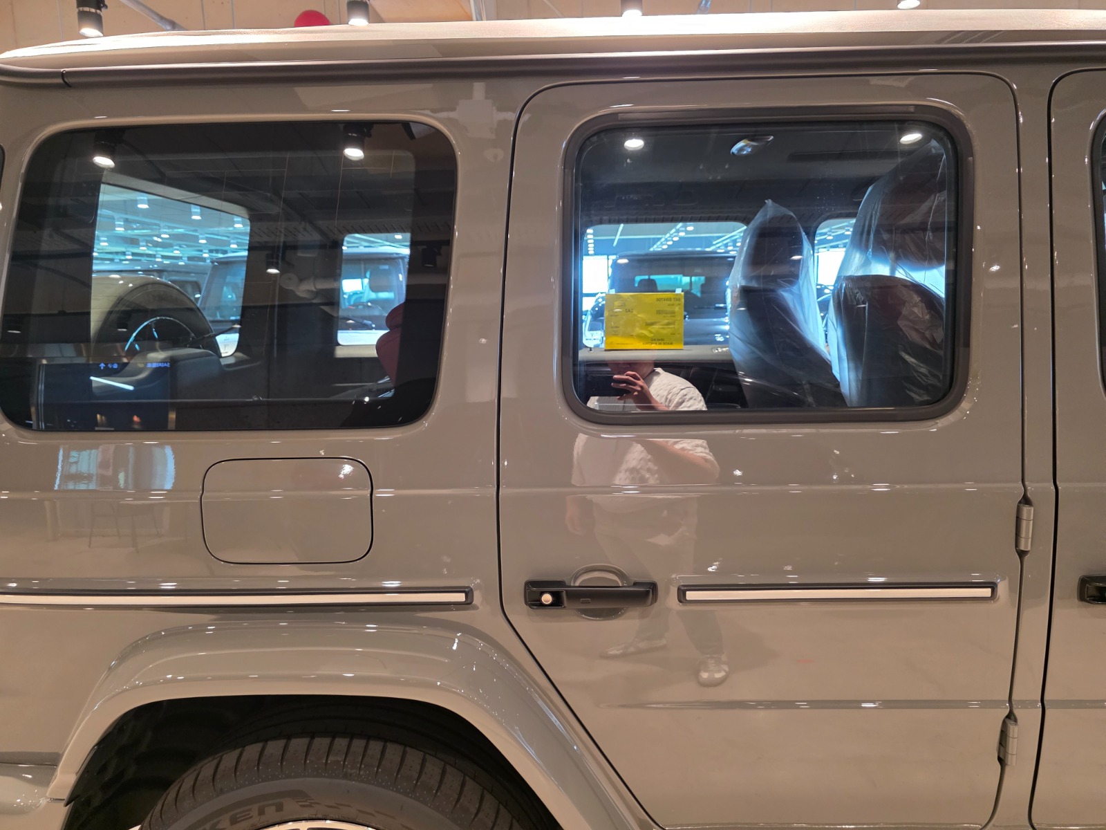 Mercedes Benz  G450 Manufactur 2025 (12)