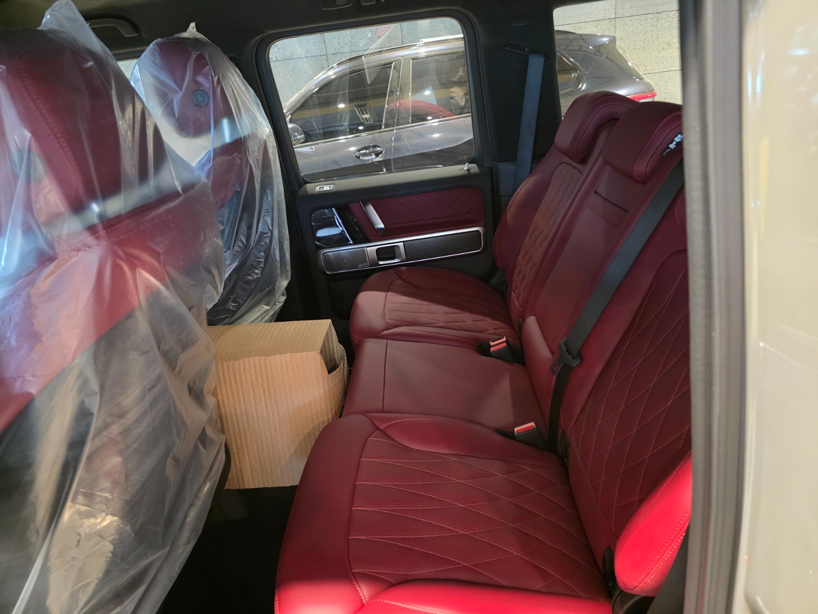Mercedes Benz  G450 Manufactur 2025 (15)