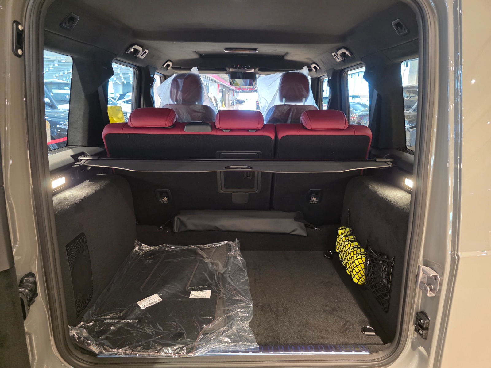 Mercedes Benz  G450 Manufactur 2025 (18)
