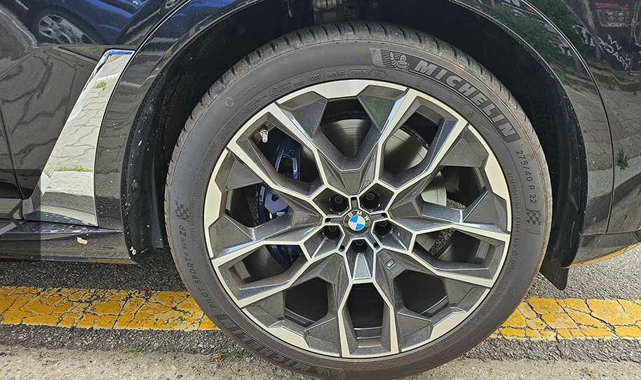 BMW X7 40i 4WD M Sport 2023 (7)