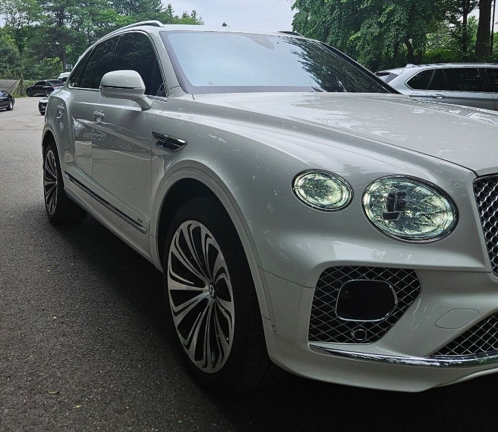 Bentley Bentayga 2022 (7)