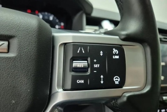 Range Rover LR Discovery 5 D250 SE 2023 (10)