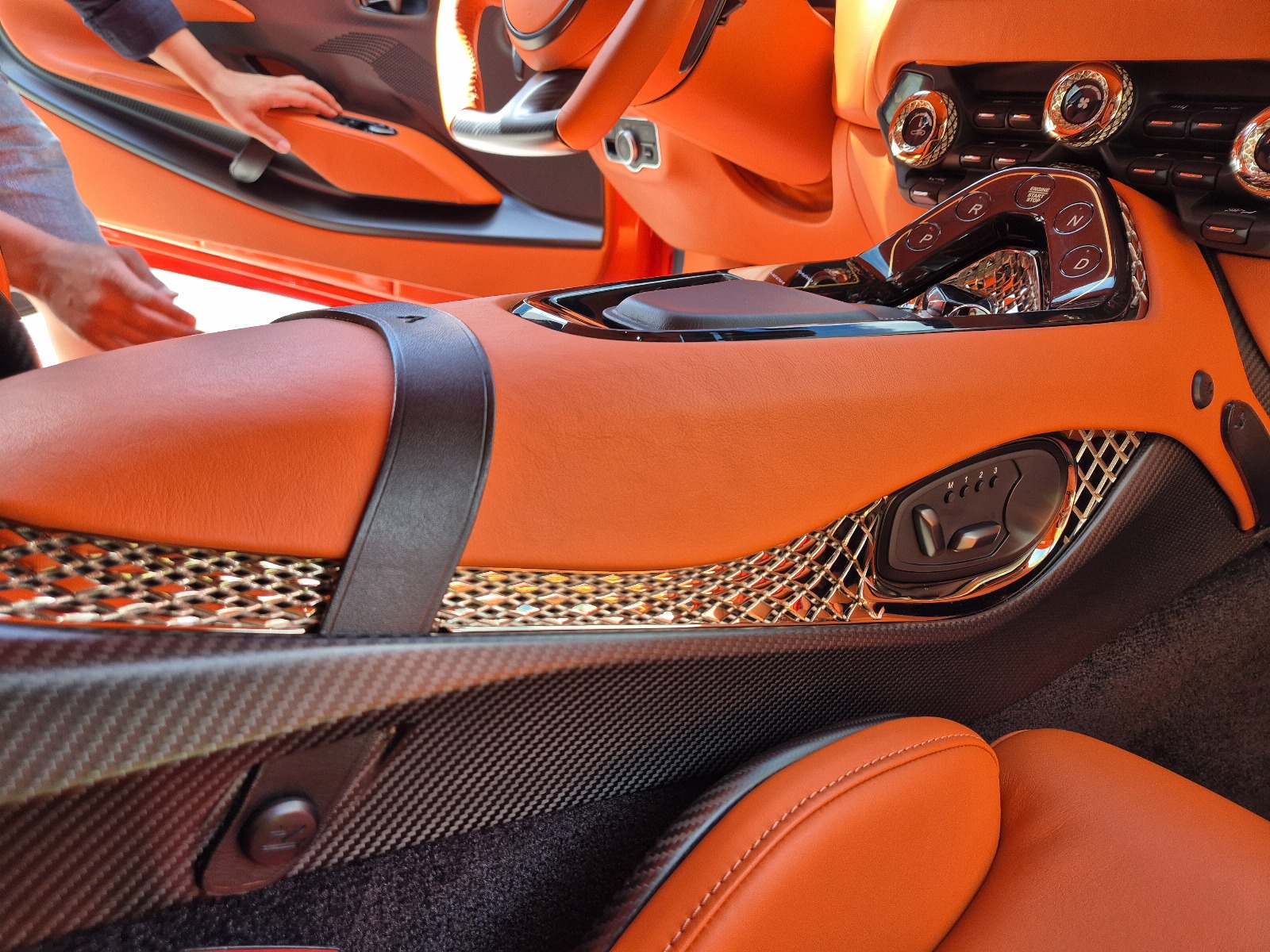 Aston  Martin 2020 (7)