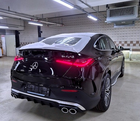 Mercedes Benz GLC43 AMG Coupe 2025 (9)