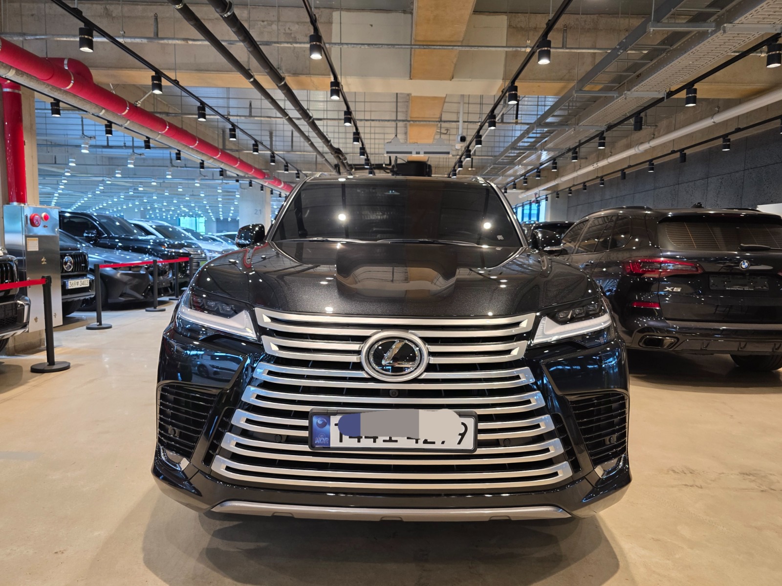 Lexus LX700h 4 seater VIP 2025 (17)