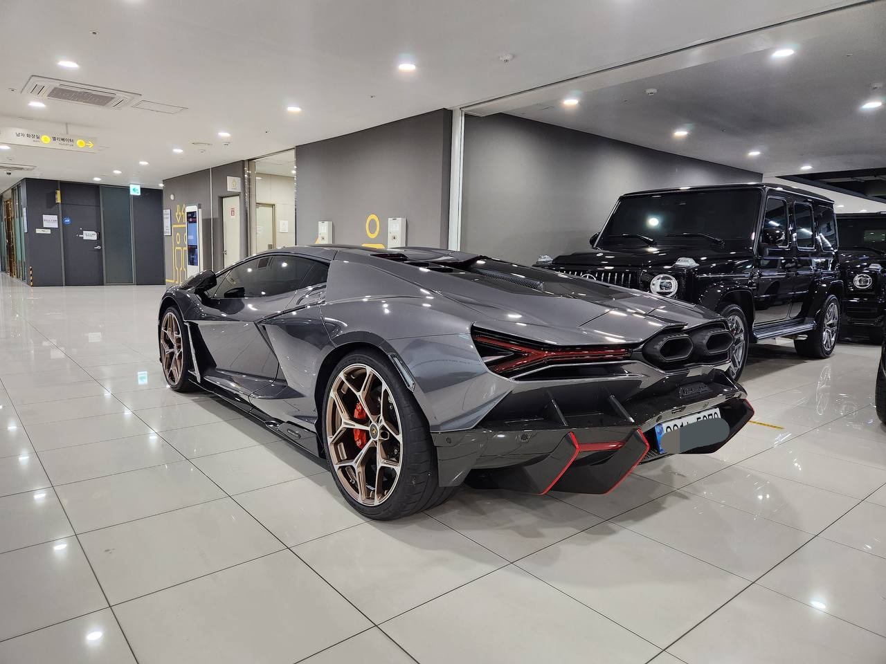 Lamborghini revuelto 2025 (7)