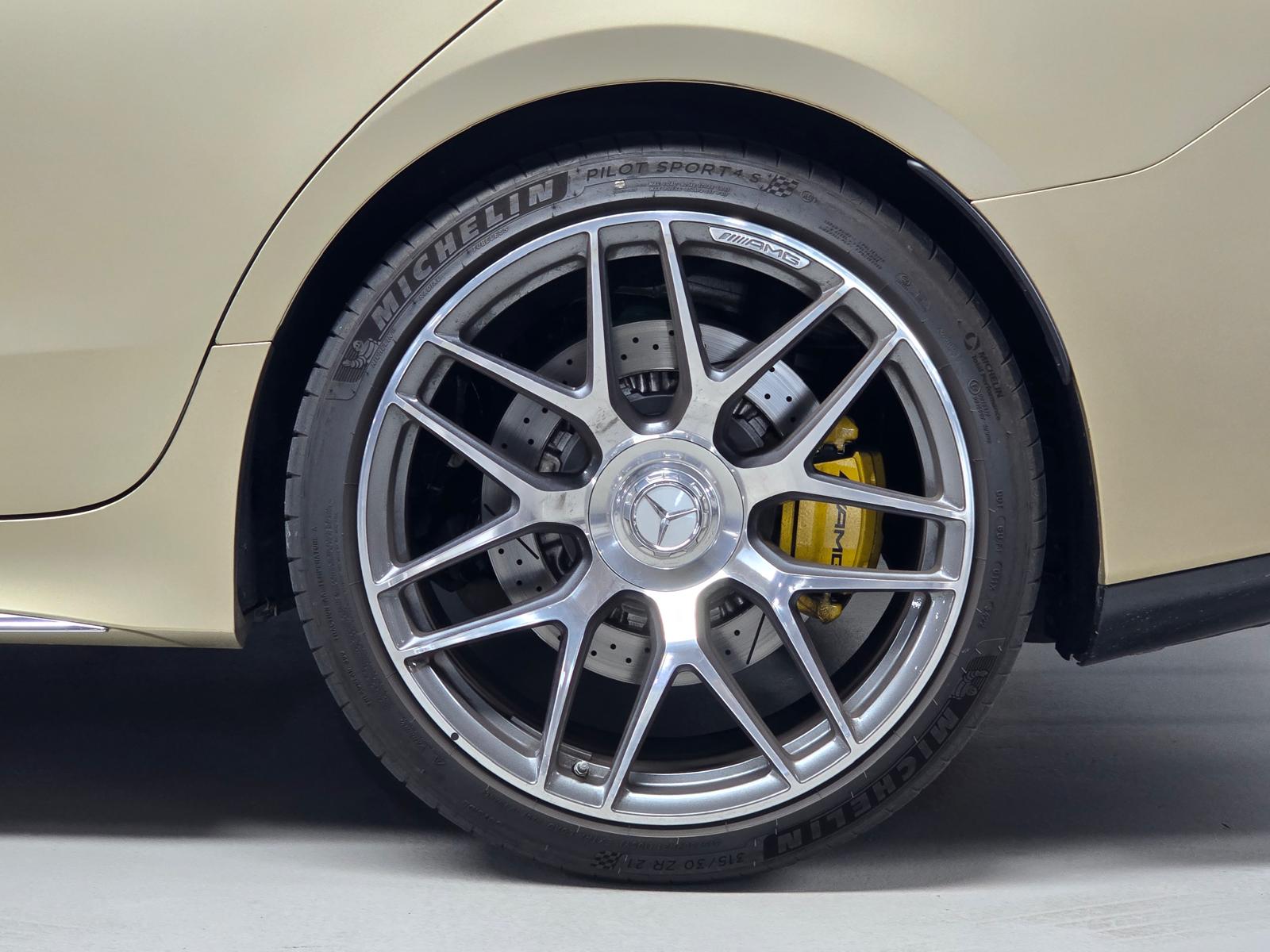 Mercedes Benz AMG GT 4 Door 43 4MATIC+ Golden Dayl 2022 (8)