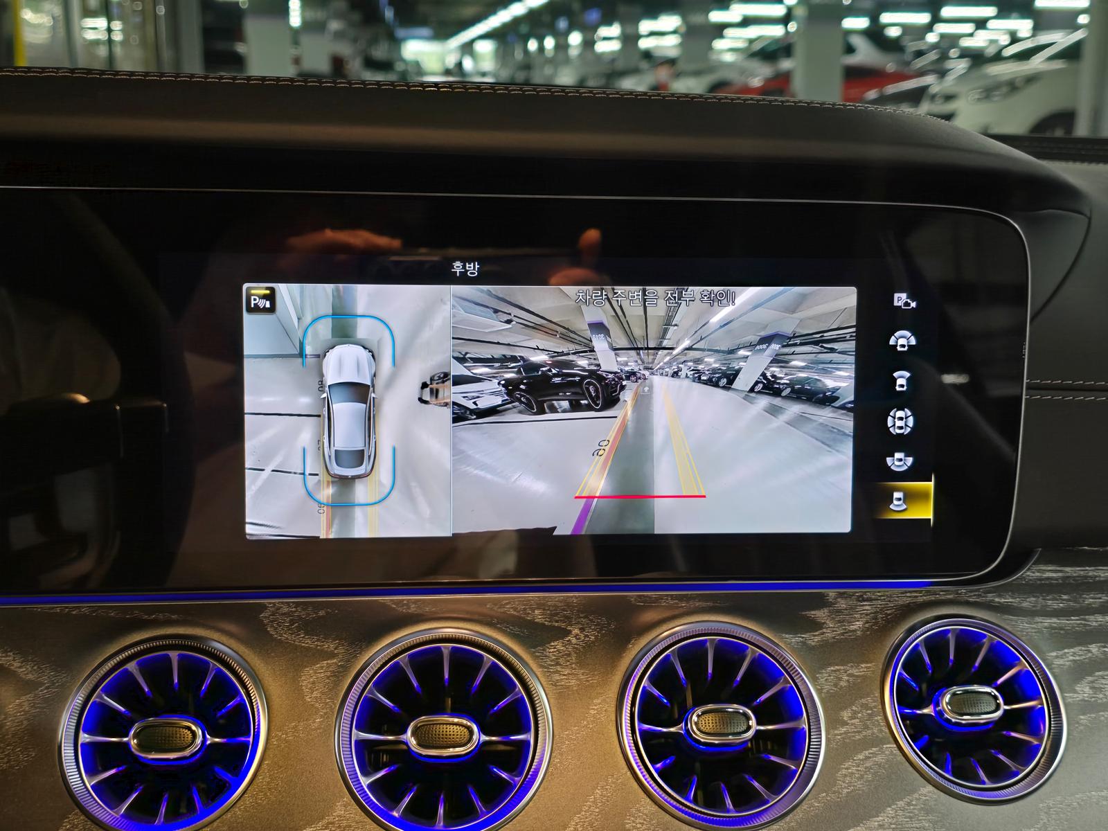 Mercedes Benz AMG GT 4 Door 43 4MATIC+ Golden Dayl 2022 (9)