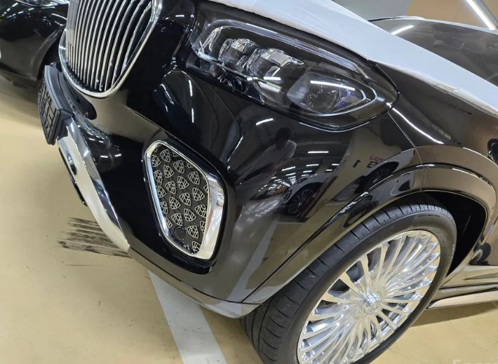Mercedes Benz GLS600 Maybach 2025 (11)