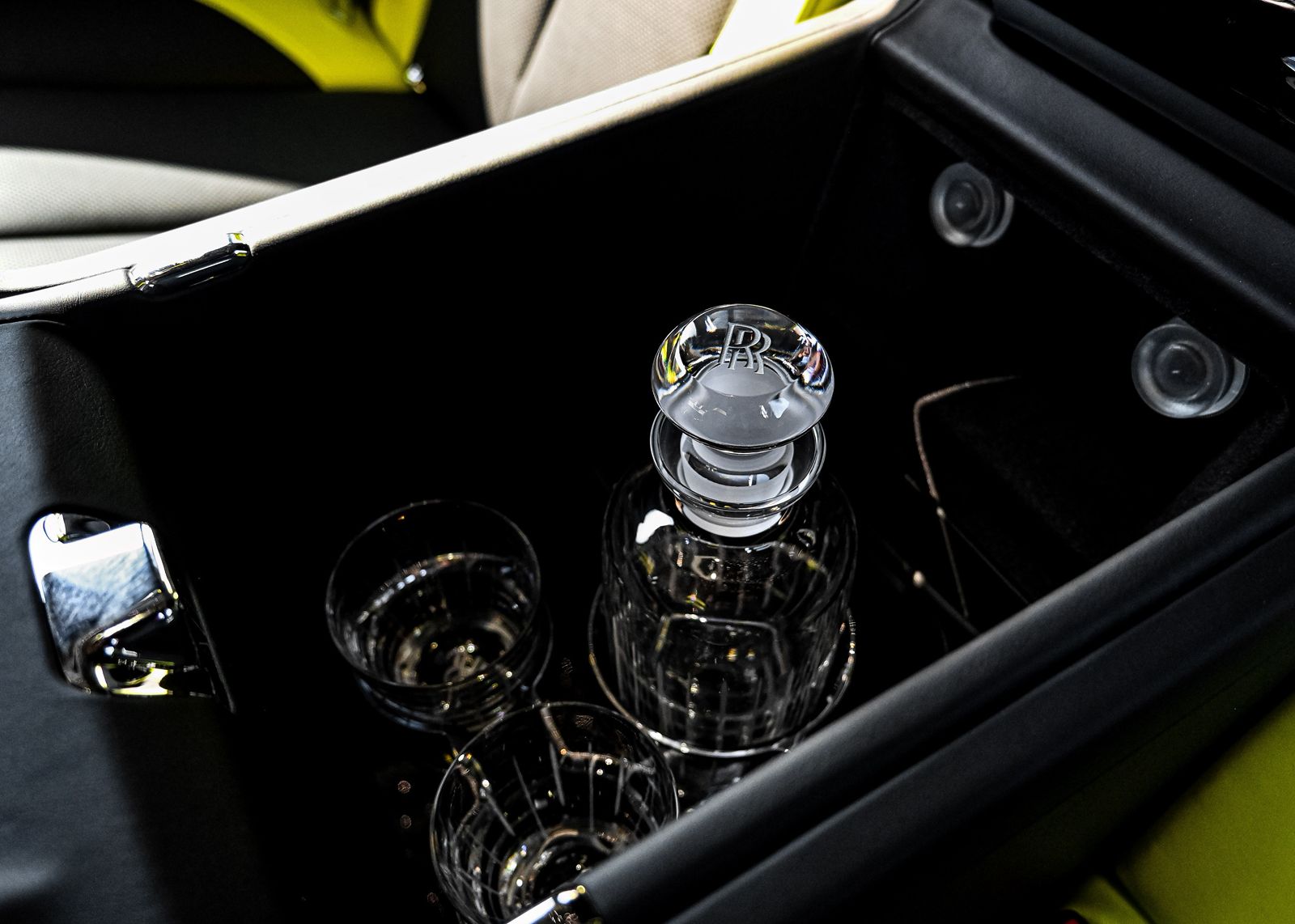 Rolls Royce  Cullinan Black Badge 2026 (9)