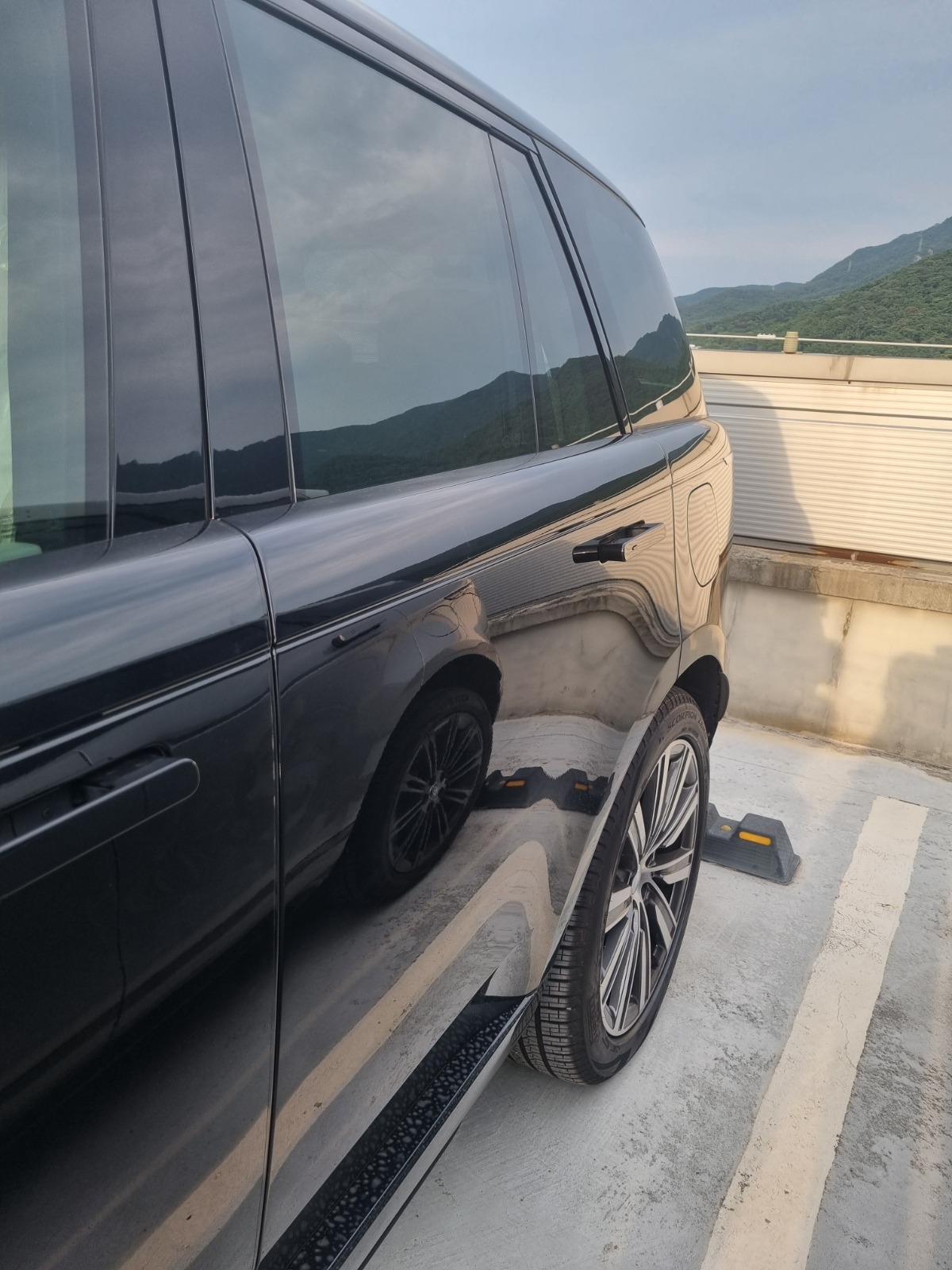 Range Rover P550e 2024 (10)