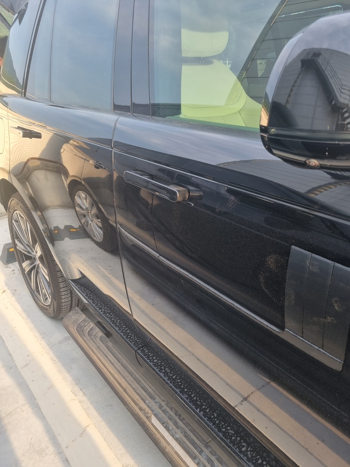 Range Rover P550e 2024 (15)