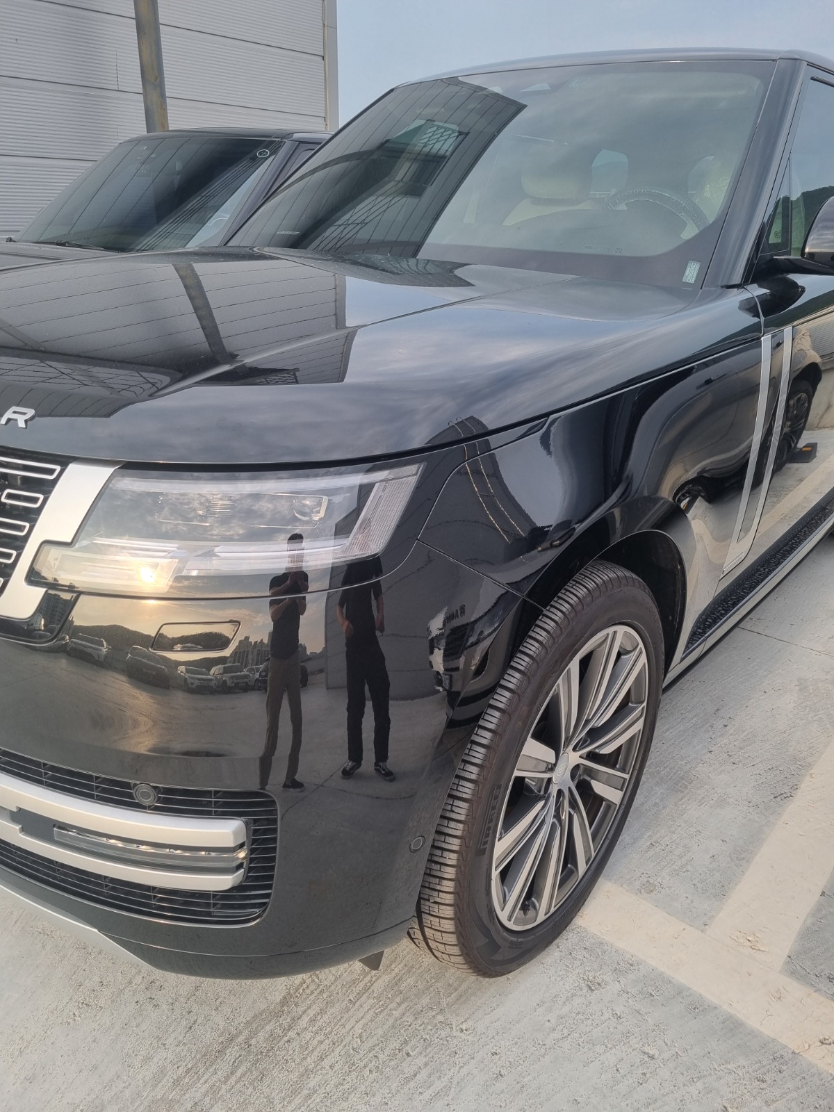 Range Rover P550e 2024 (16)