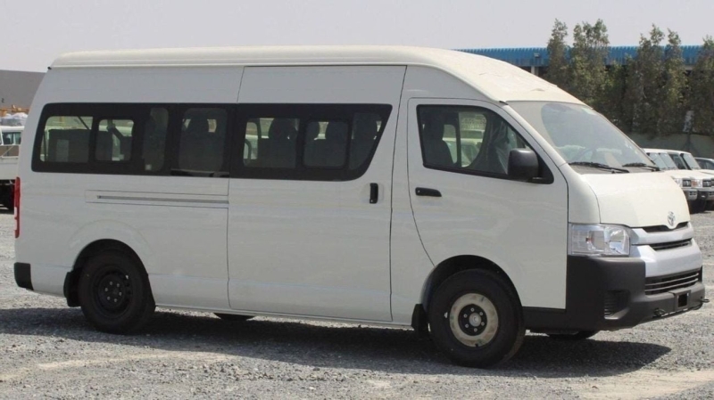 Hiace 2.5L High Roof Diesel | Fugo Cars