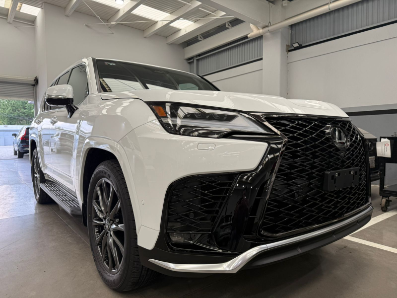 LX700H Sport AWD | Fugo Cars