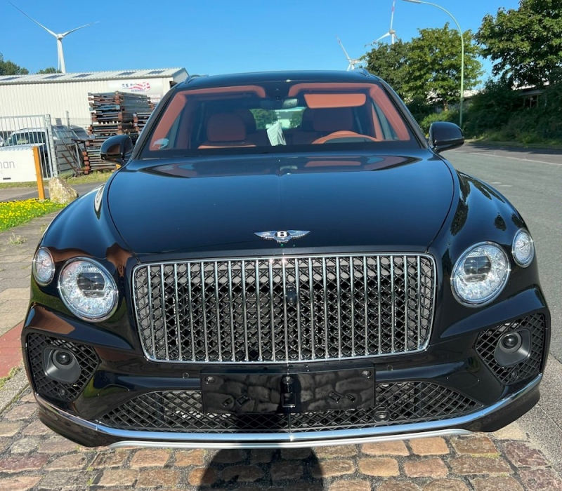 Bentley Bentayga V8 Extended Wheel Base