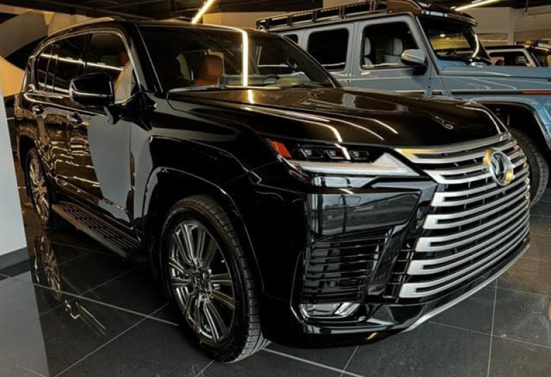 Lexus LX 600 4dr 4x4 Base