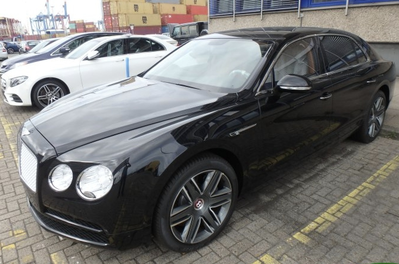 Bentley FLYING SPUR V8