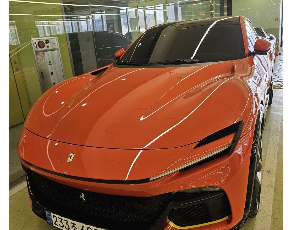 Purosangue | Fugo Cars