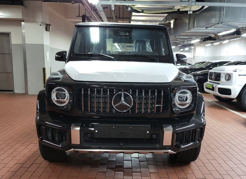 G63 AMG black/black | Fugo Cars