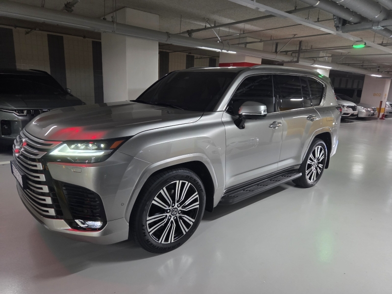  LX700h Luxury 7 Seater  | Fugo Cars