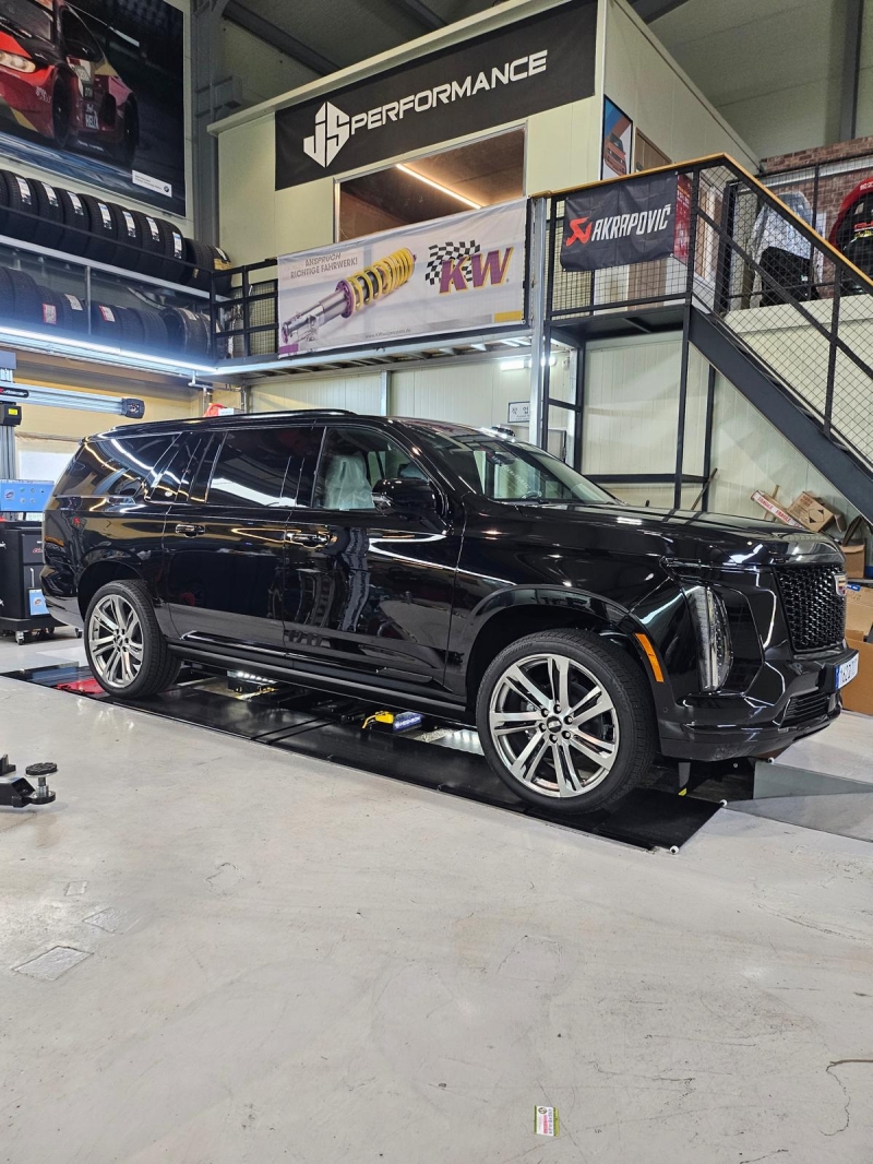 Escalade ESV Sport Platinum | Fugo Cars