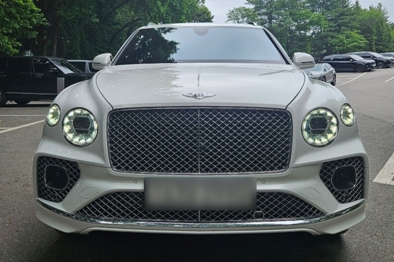 Bentayga | Fugo Cars