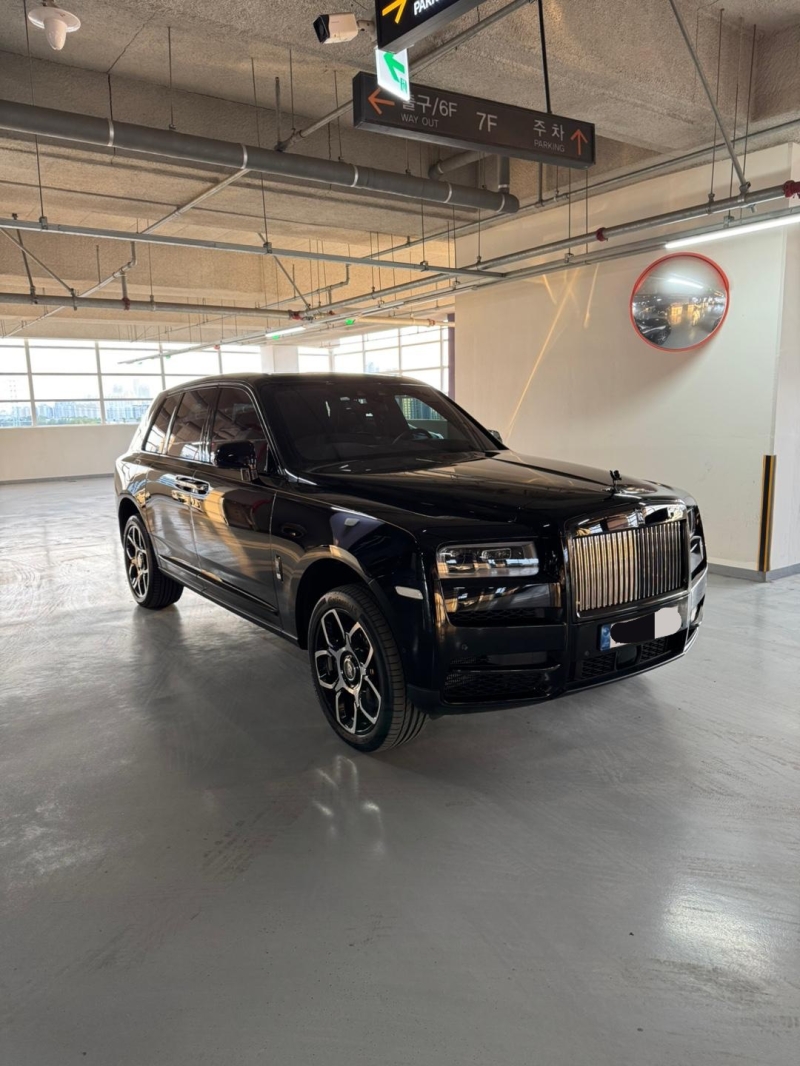 Cullinan Black badge | Fugo Cars