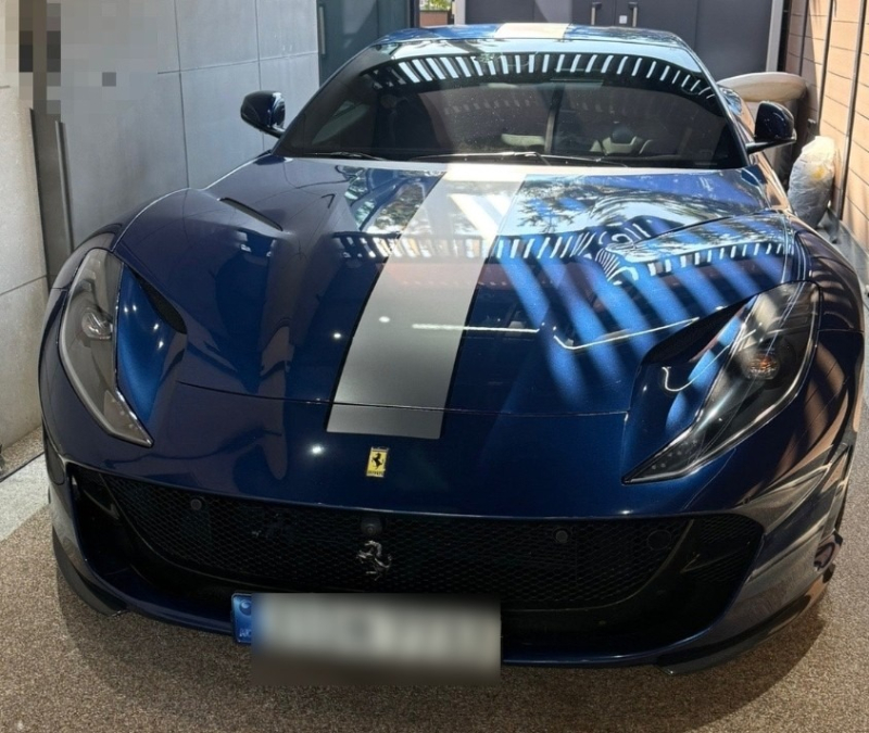 812 superfast | Fugo Cars